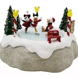🔥today $50🔥 Disney's Mickey and Friends Ice Skating Tabletop Decor by St.
